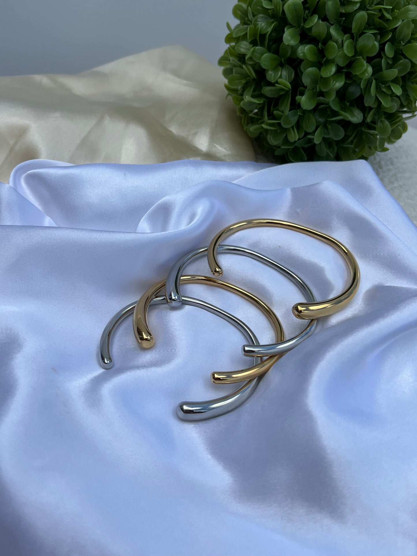 Reina Bracelet